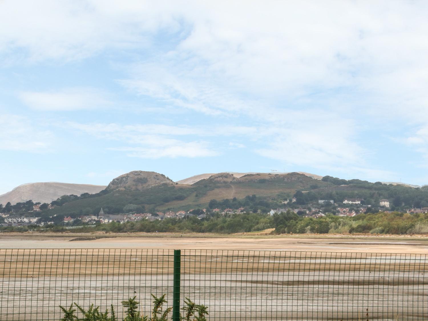 Вилла 3 Trem Afon Llansanffraid Glan Conwy Экстерьер фото